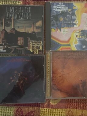 Pink Floyd & The Moody Blues CD Lot - excellent condition